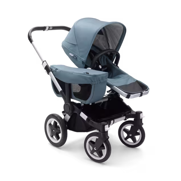 US - D2M stroller bundle aluminum, track complete - Main Image Slide 2 of 2