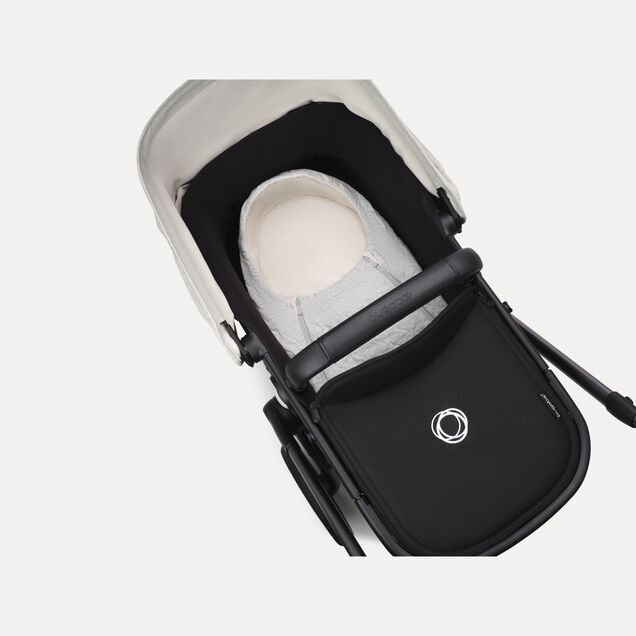 Bugaboo newborn inlay LIGHT GREY MELANGE - Main Image Slide 4 of 10