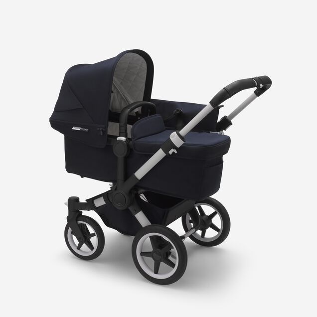 Bugaboo Donkey 3 Classic mono complete | UK ALU/DARK NAVY - Main Image Slide 4 of 5