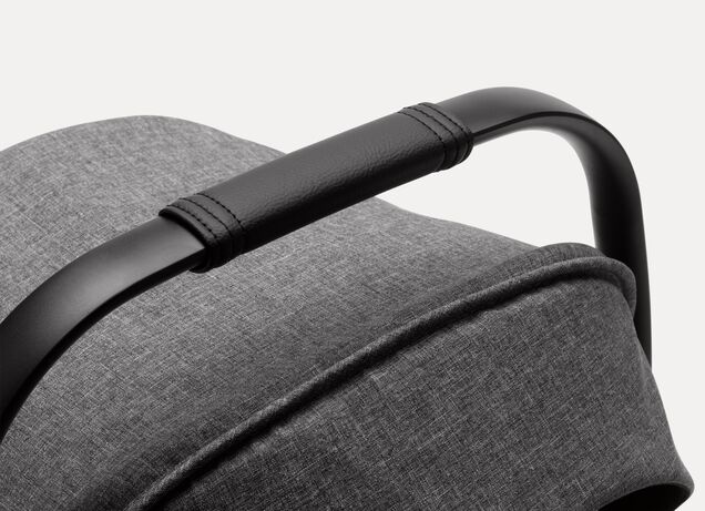 Bugaboo Turtle air by Nuna car seat UK GREY with Isofix wingbase - Main Image Slide 7 of 9
