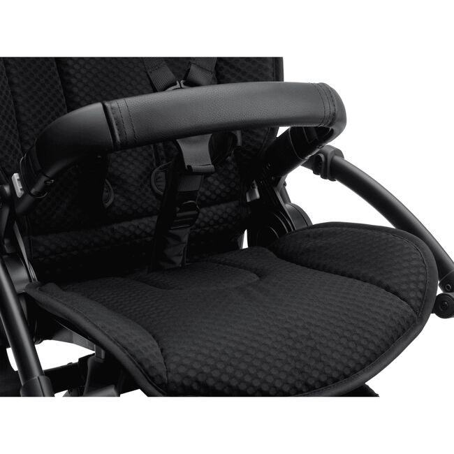 Bugaboo Bee 6 seat and bassinet stroller black sun canopy, black fabrics, black base - Main Image Slide 5 van 5