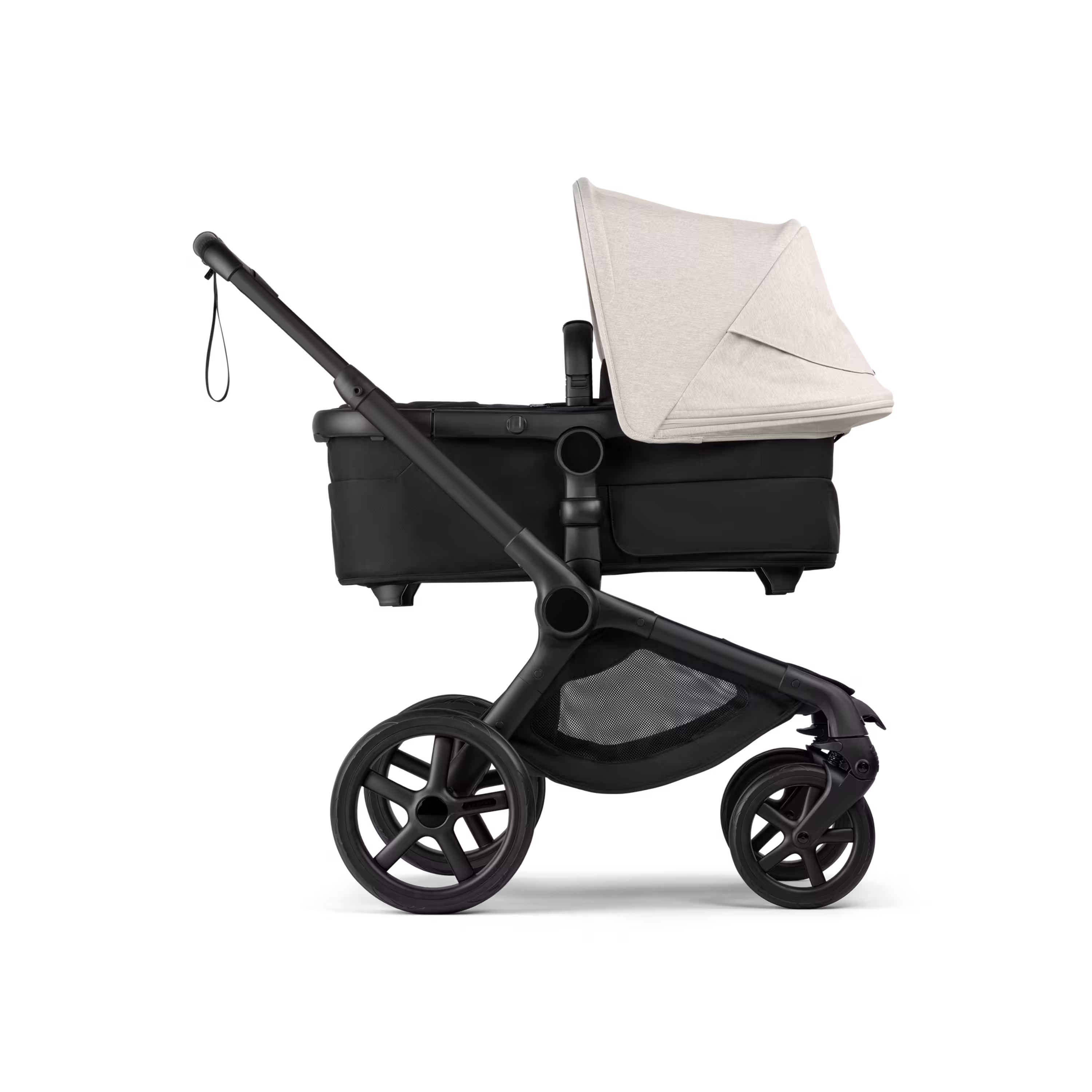 Poussette nouveau-né Bugaboo Fox 5 Renew avec nacelle, châssis noir, habillages Noir prestige, capote Blanc brume. - Main Modal Image Slide 2 of 12