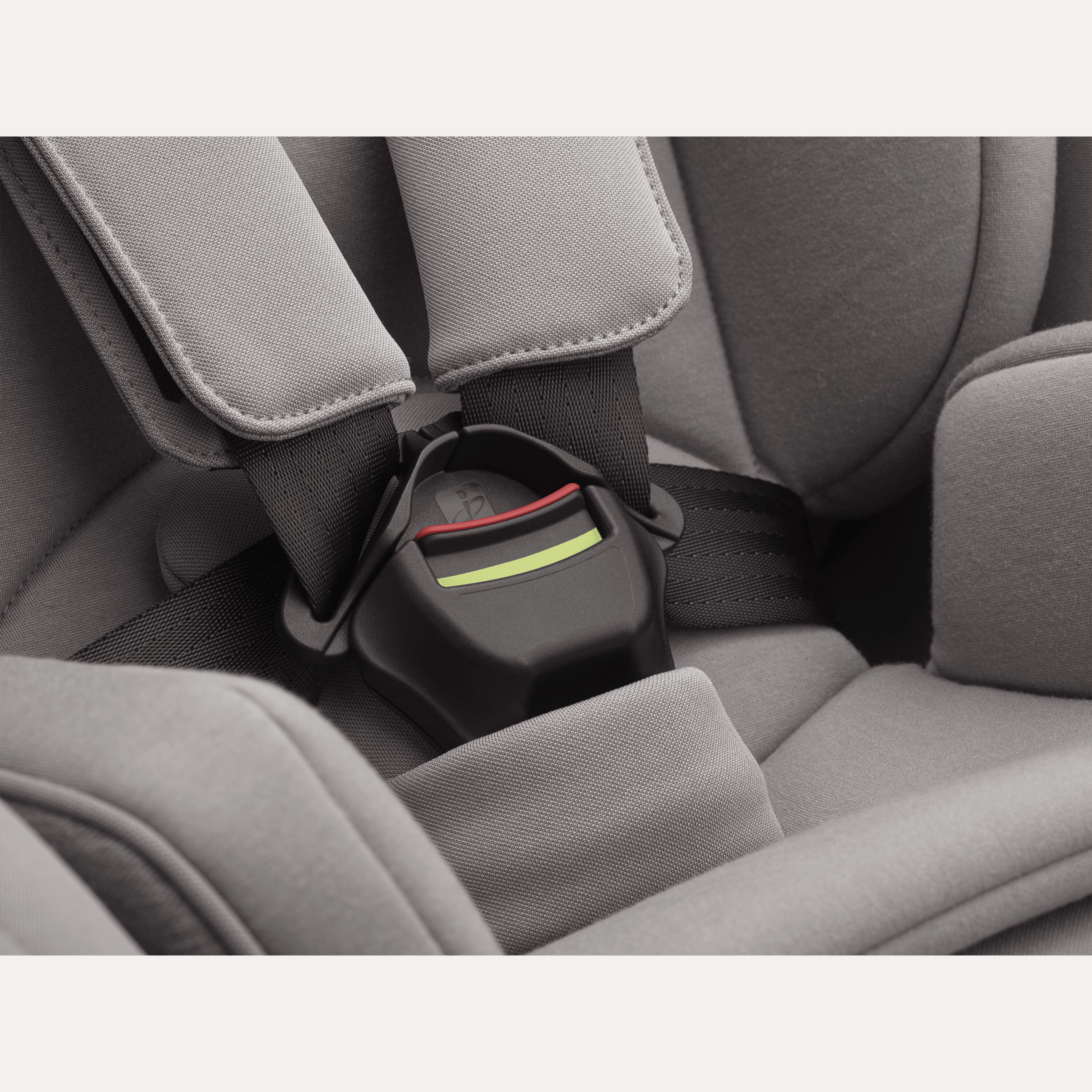 Close up of the 5-point safety harness of the Bugaboo Owl by Nuna. - Main Modal Image Slide 9 of 13