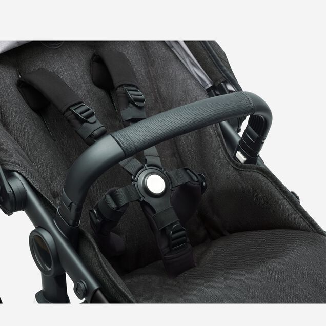 Refurbished Bugaboo Fox 3 Mineral complete AU BLACK/WASHED BLACK - Main Image Slide 4 of 13