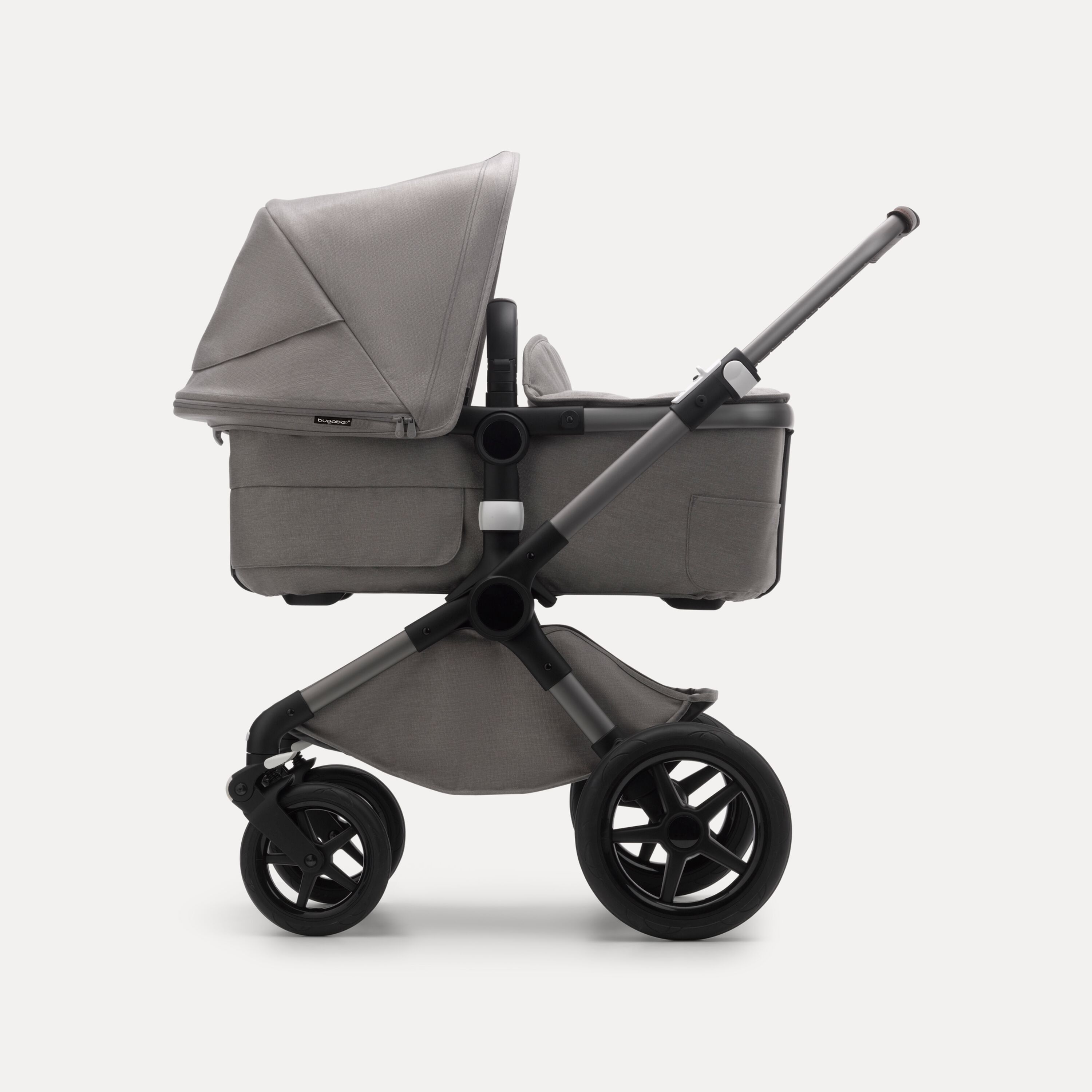 Refurbished Bugaboo Fox 3 Mineral complete GRAPHITE/LIGHT GREY - Main Modal Image Slide 10 of 11