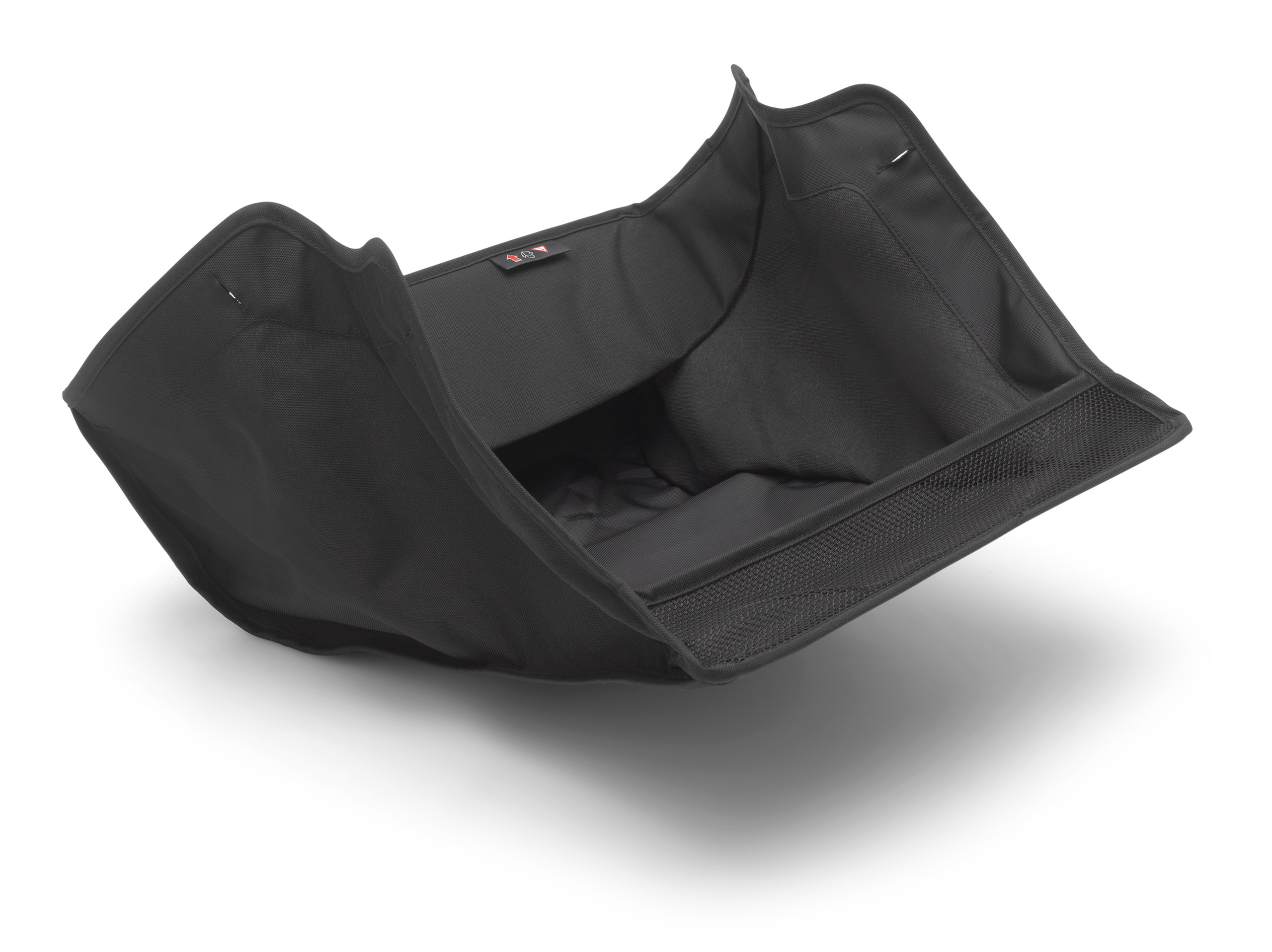 Bugaboo Lynx underseat basket BLACK - Thumbnail Slide 1 of 2