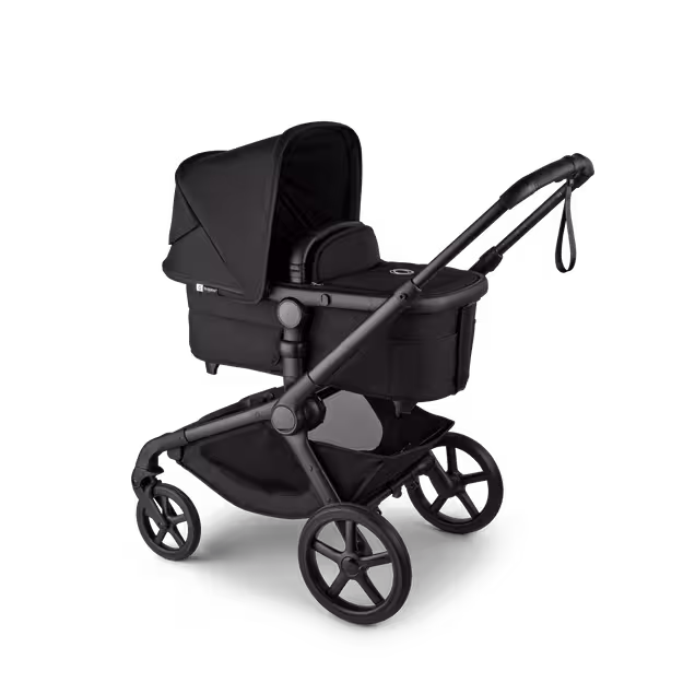 Bugaboo Kangaroo 2-in-1 pram black base, midnight black fabrics, midnight black sun canopy - Main Image Slide 3 of 18