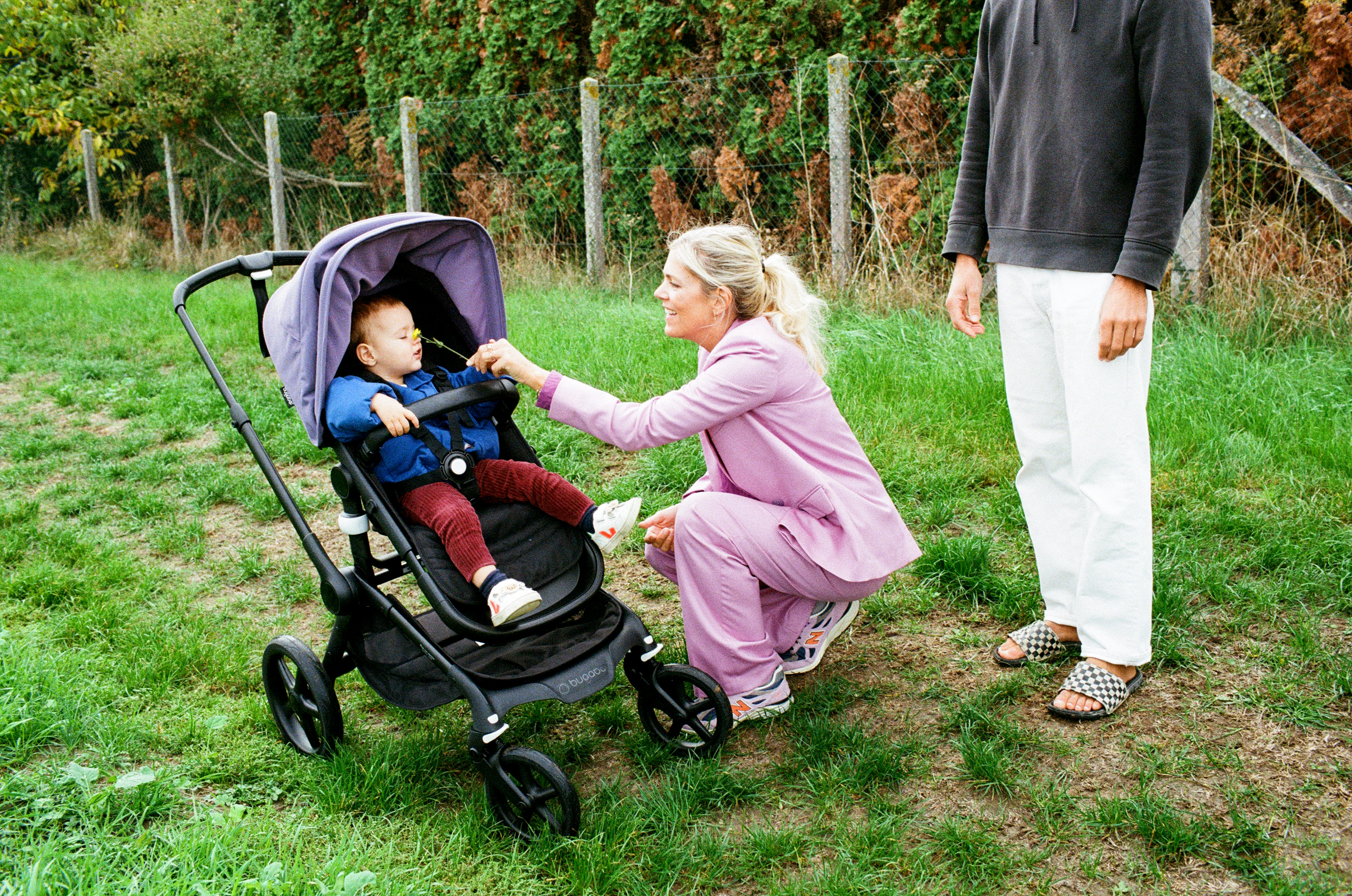 Marie Courroy et son fils en poussette